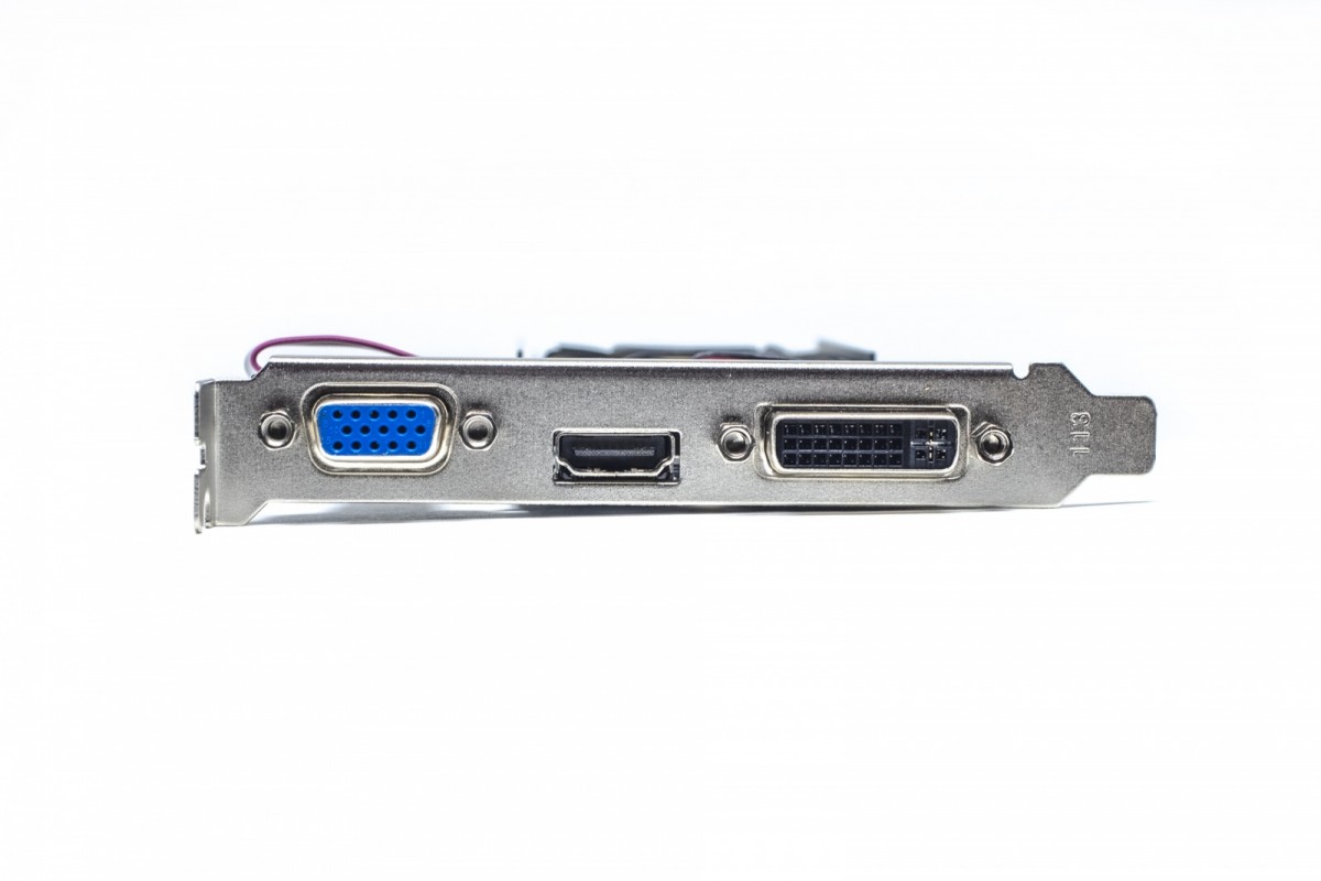 Karta graficzna GeForce GT 210 1GB DDR3 64Bit DVI HDMI VGA Fan LP