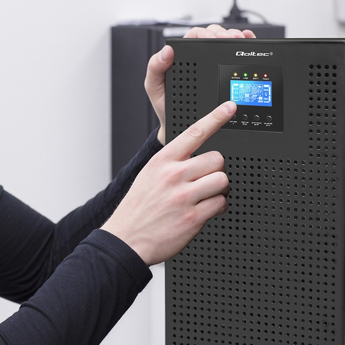 3phase UPS 20kVA 20kW LCD EPO USB PF 1.0